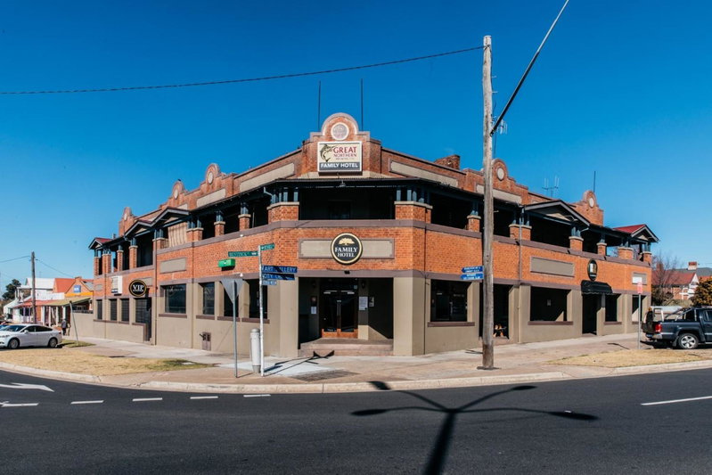 Family Hotel, Bathurst, Australia