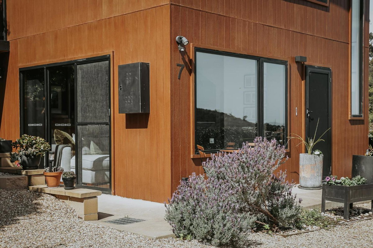 Finnview House, Australia