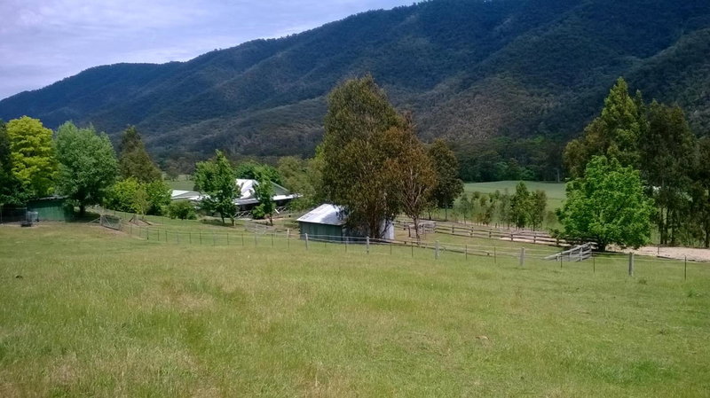 Riverbend Homestead, Bright, Australia