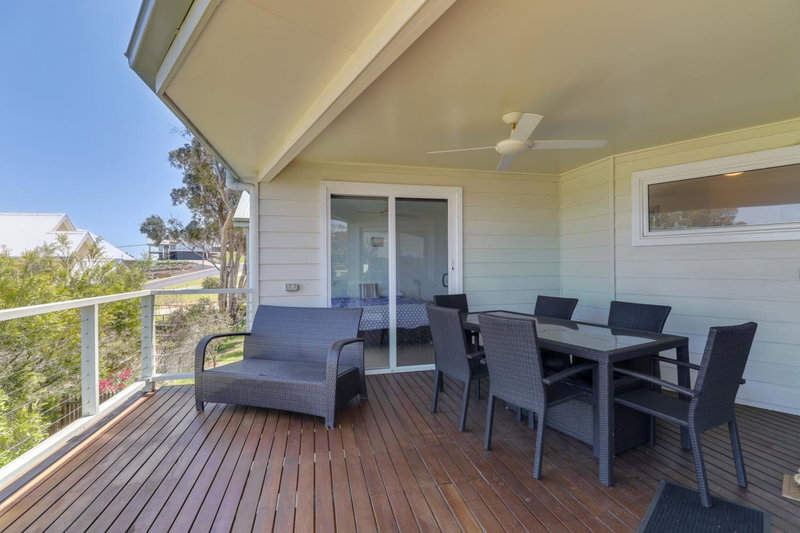 Foreshore - Spacious Metung Escape, Metung, Australia