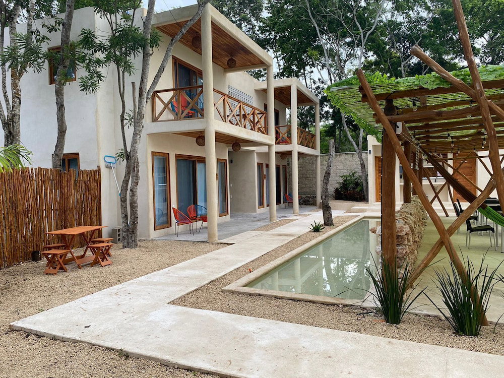 Hotel y Eco-Cabañas Azul María Bacalar, Mexico