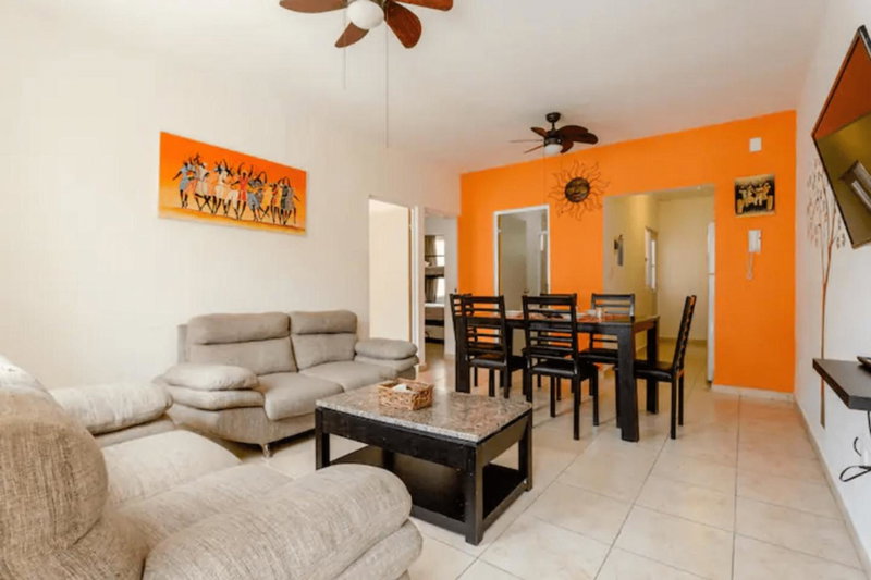 Apartamento En Fraccionamiento Privado 6 Personas, 5 Camas, Piscina cerca de la Playa, Playa del Carmen, Mexico