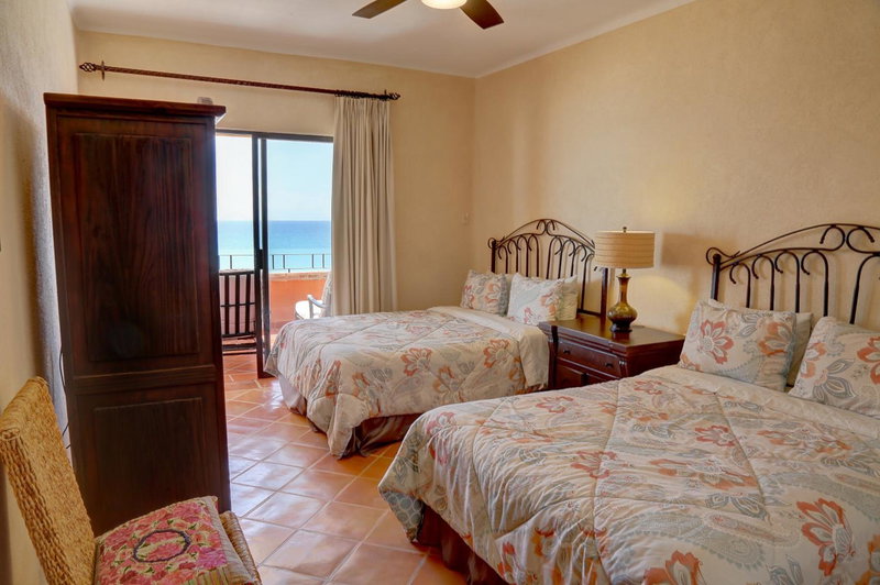 Condominios La Luna - Ocean Front, Cabo San Lucas, Mexico