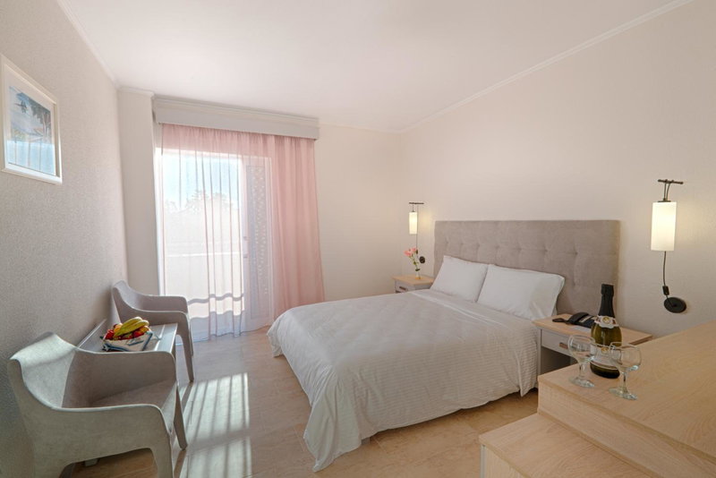 Livadi Nafsika Hotel, Dassia, Greece