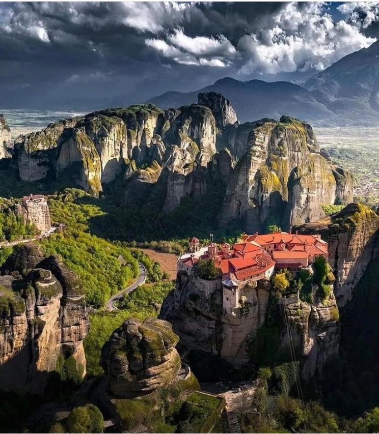 Hotel · Holiday Meteora A, Kalabaka