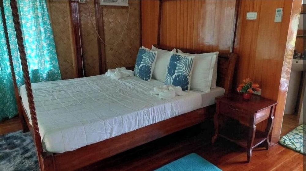 La Tranquilidad Beach Resort, Philippines