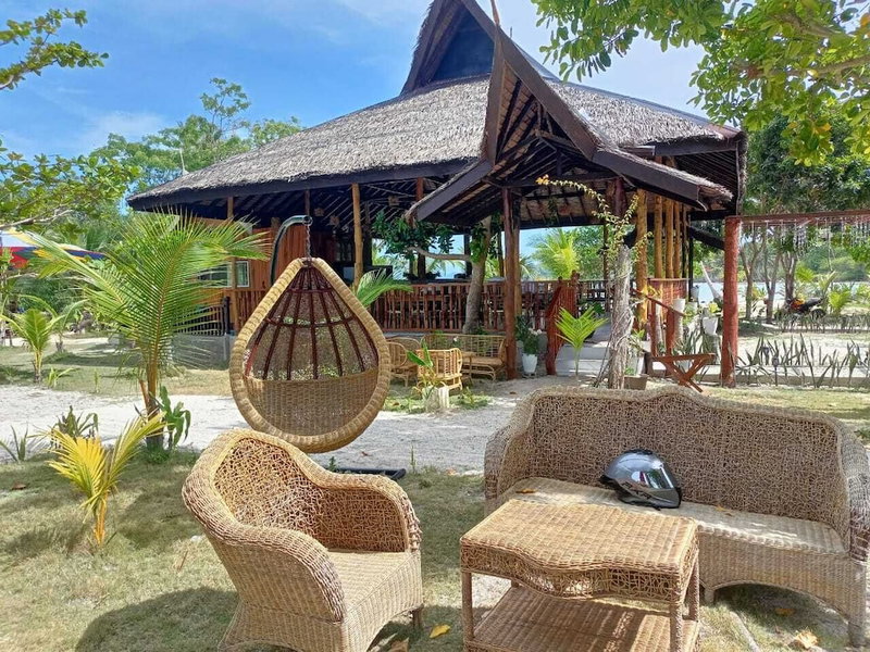 La Tranquilidad Beach Resort, El Nido, Philippines