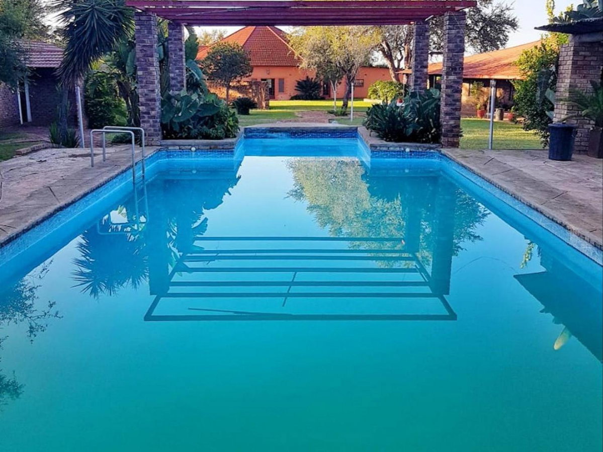 Hotel · El Rancho Grande, Warmbaths