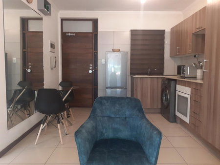 Spacious 1 Bed in a secure golf estate.WIFI, Honeydew, South Africa