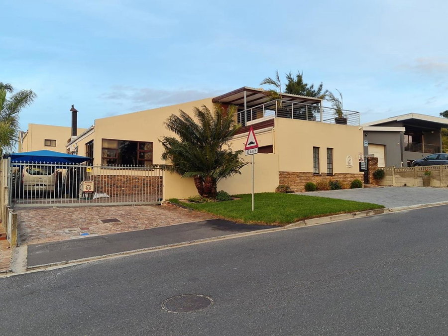 Walters Lane Economy Apartment 1 - No Loadshedding, Cape Town, South Africa