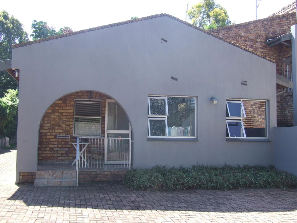 Hotel · Kruger's Guest House, White River