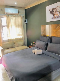 Hluzu Guest House, Hluhluwe, South Africa