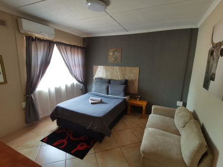 Hluzu Guest House, Hluhluwe, South Africa