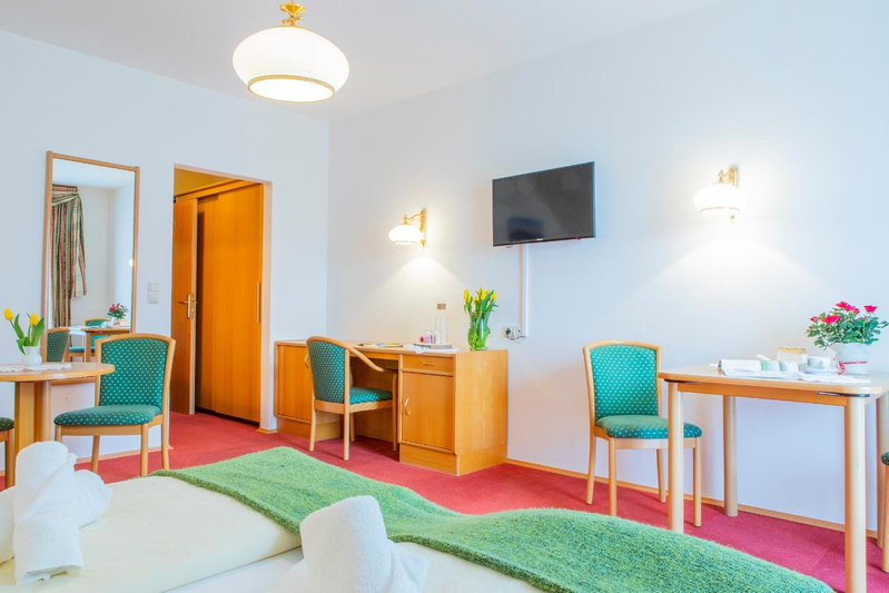 Hotel garni Weberhäusl, Strobl, Austria