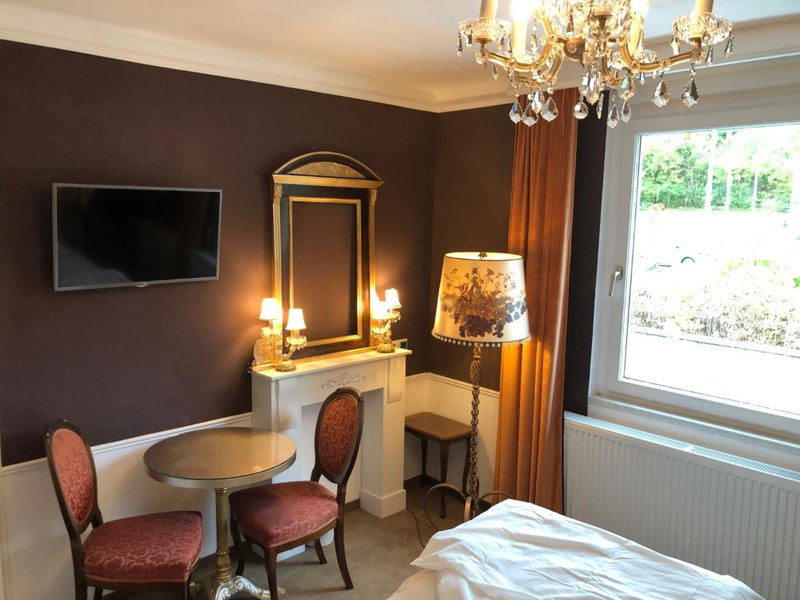 Corso, Zimmer & Cafe, Hotel Garni, Pressbaum, Austria