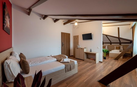 Escala Rooms, Ghimbav, Romania