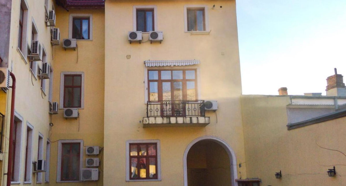 Cozy Flat in Villa Near Old Town, Romania