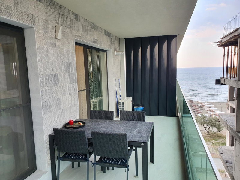 MARA by the sea, apartment, Mamaia Nord, Romania