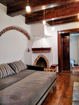 Historic Center Apartment, Braşov, Romania