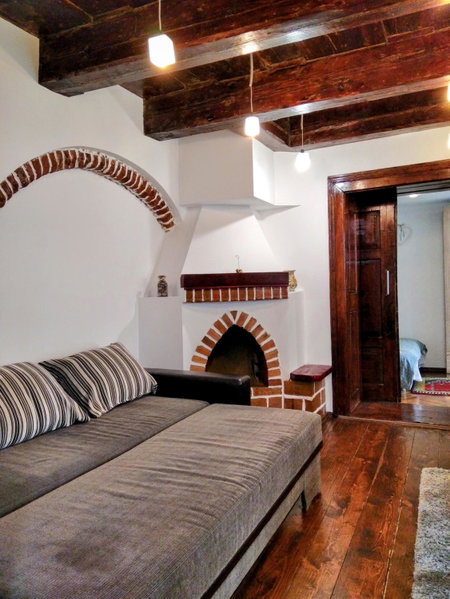 Historic Center Apartment, Braşov, Romania