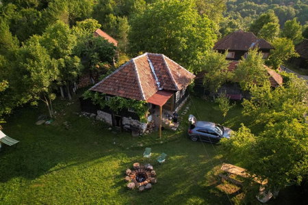 Casa Padureana - Log House from 1860, Hunedoara, Romania