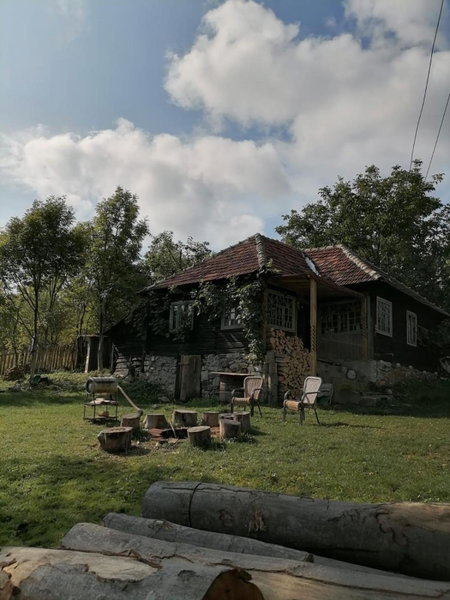 Casa Padureana - Log House from 1860, Hunedoara, Romania