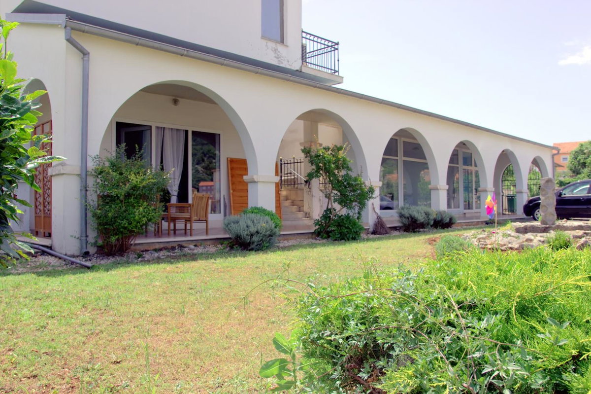 Studio apartment Gray, Croatia