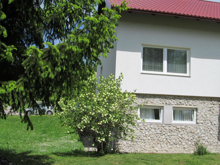 Natasa Apartments, Jezerce, Croatia