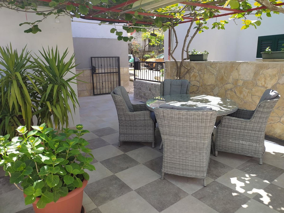 Apartment Dvor, Croatia