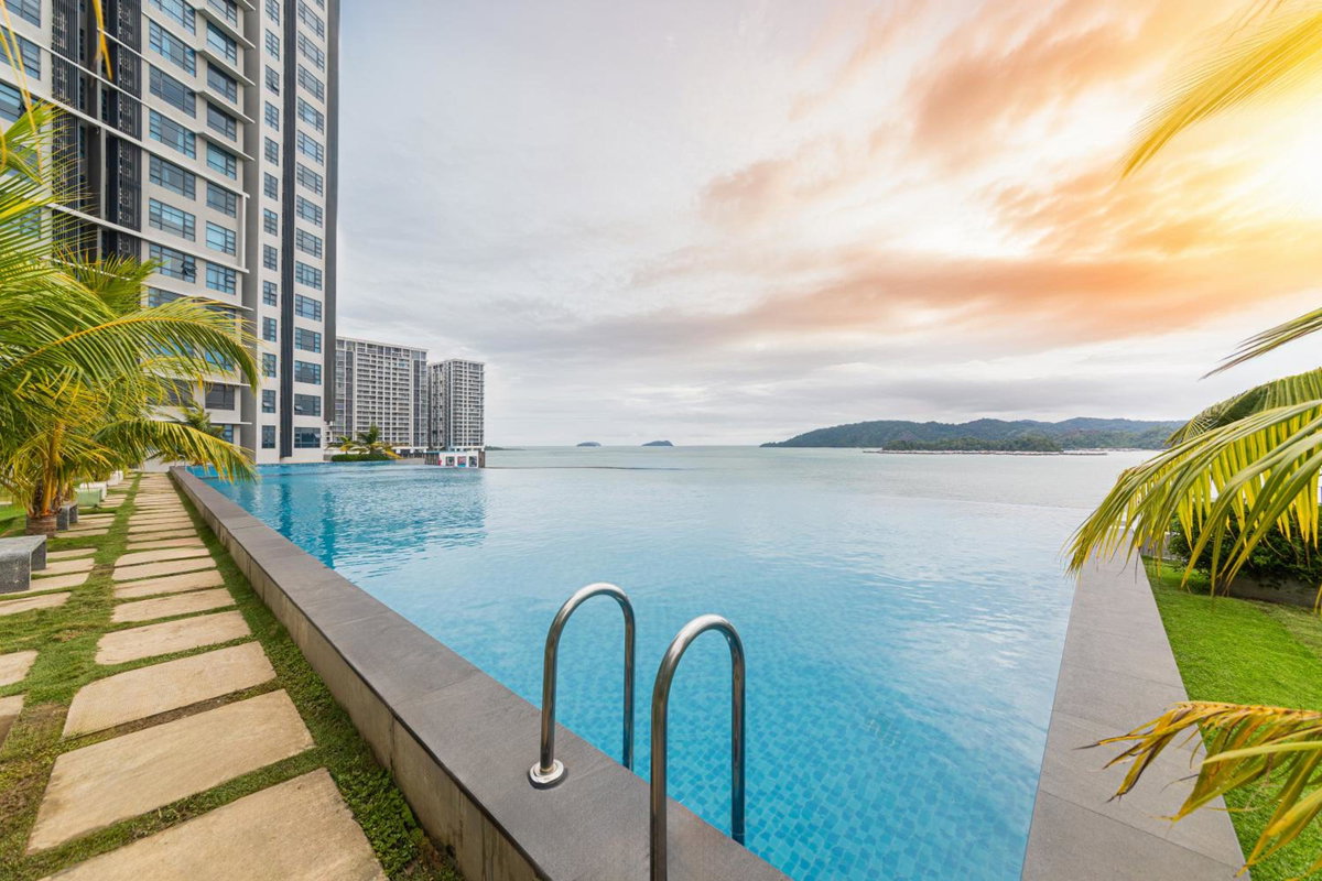 Charis Seaview Suites at Jesselton Quay Kota Kinabalu, Malaysia