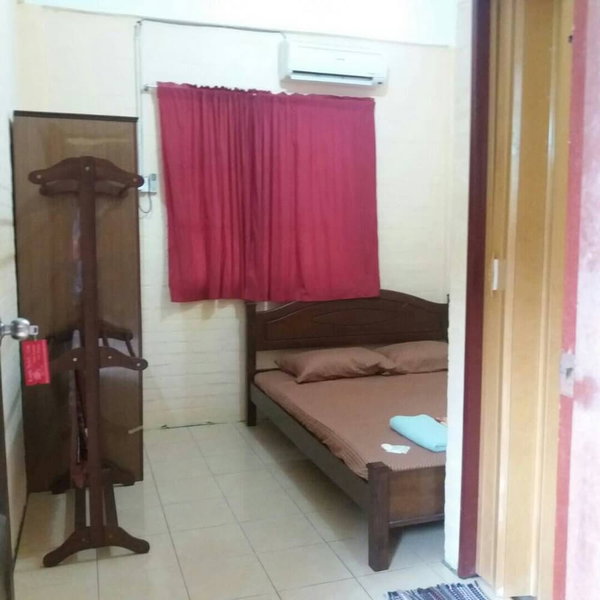 Kamila Teluk Senangin, Lumut, Malaysia