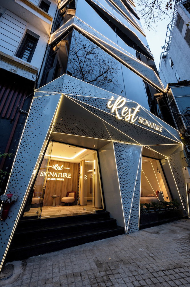 Hotel · iRest Signature Ba Dinh Lakeside, Hanoi