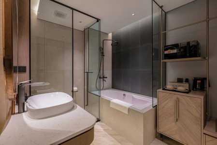 iRest Signature Ba Dinh Lakeside, Hanoi, Vietnam