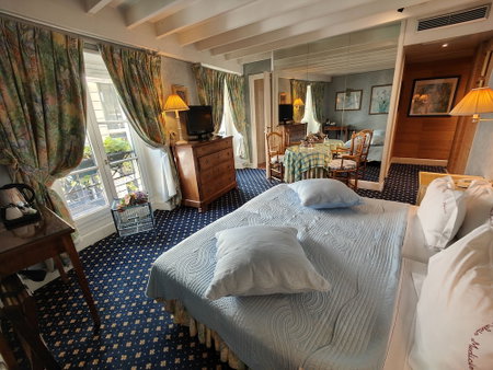 Relais Médicis, Paris, France