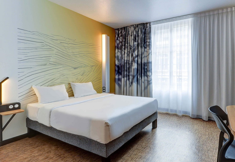 B&B HOTEL Dijon Centre, France