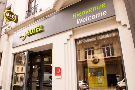 B&B HOTEL Dijon Centre, Dijon, France