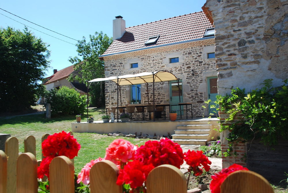 Hotel · B&B Maison Balady, Bellenaves