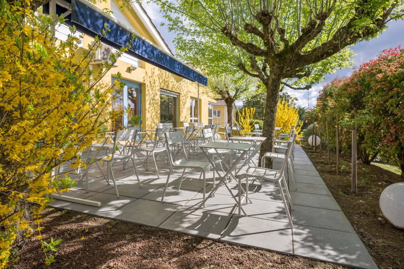 Hôtel Newport, Villefranche-sur-Saône, France