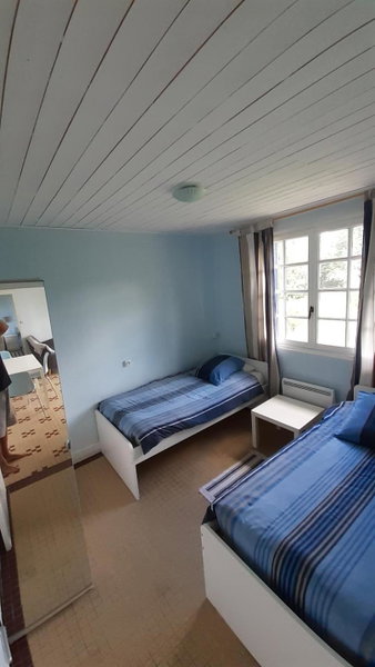 Tour Rouge Gites, Virazeil, France