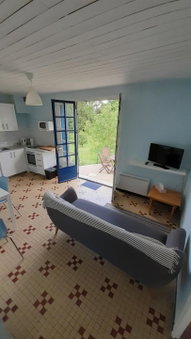 Tour Rouge Gites, Virazeil, France