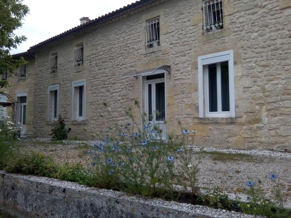 Hotel · Château Pierre de Montignac, Civrac-en-Medoc