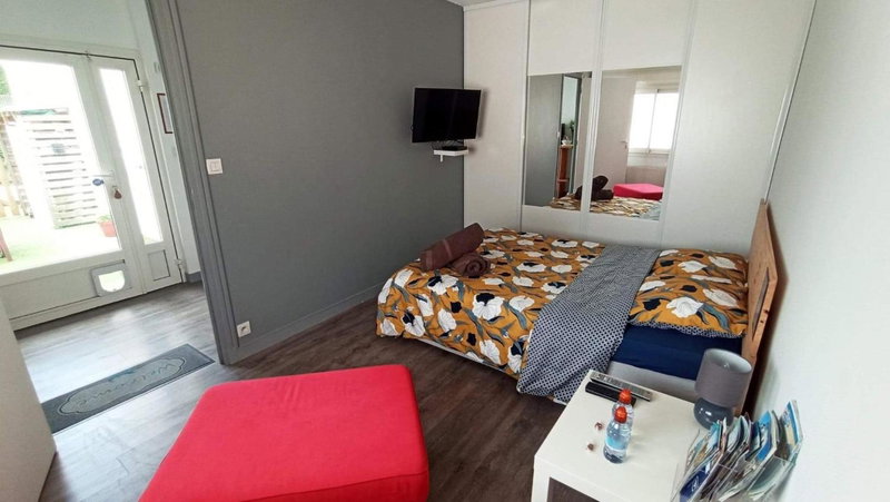LauRina - Chambre, SDB, terrasse, arrivée autonome, Royan, France