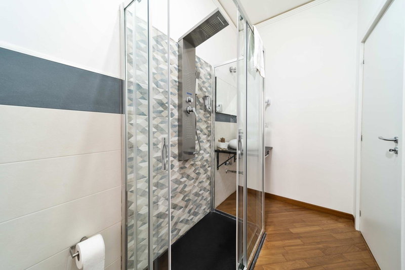 Dante 138 Class rooms & apartments, Bari, Italy