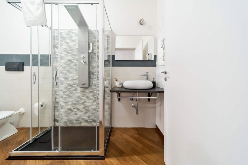 Dante 138 Class rooms & apartments, Bari, Italy
