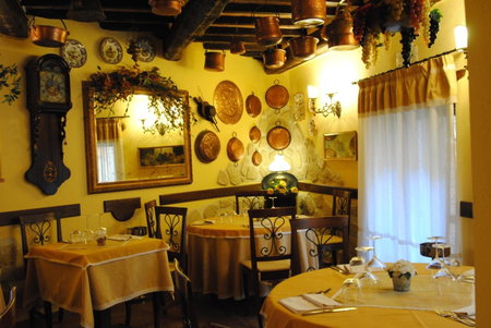 Torre Sangiovanni Albergo e Ristorante da Rosary, Todi, Italy