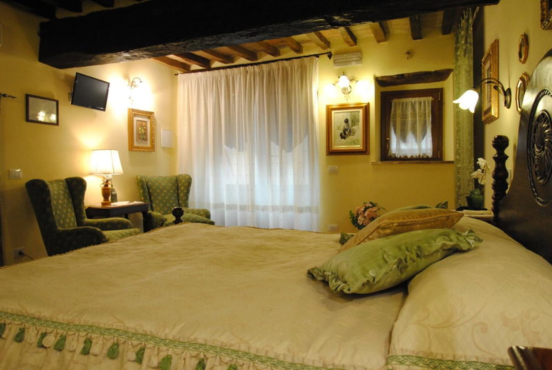 Torre Sangiovanni Albergo e Ristorante da Rosary, Todi, Italy
