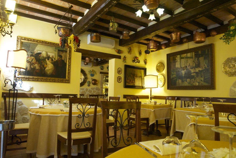 Torre Sangiovanni Albergo e Ristorante da Rosary, Todi, Italy