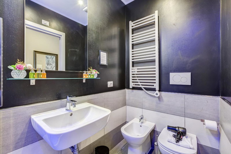 Hanky Suite, Rome, Italy