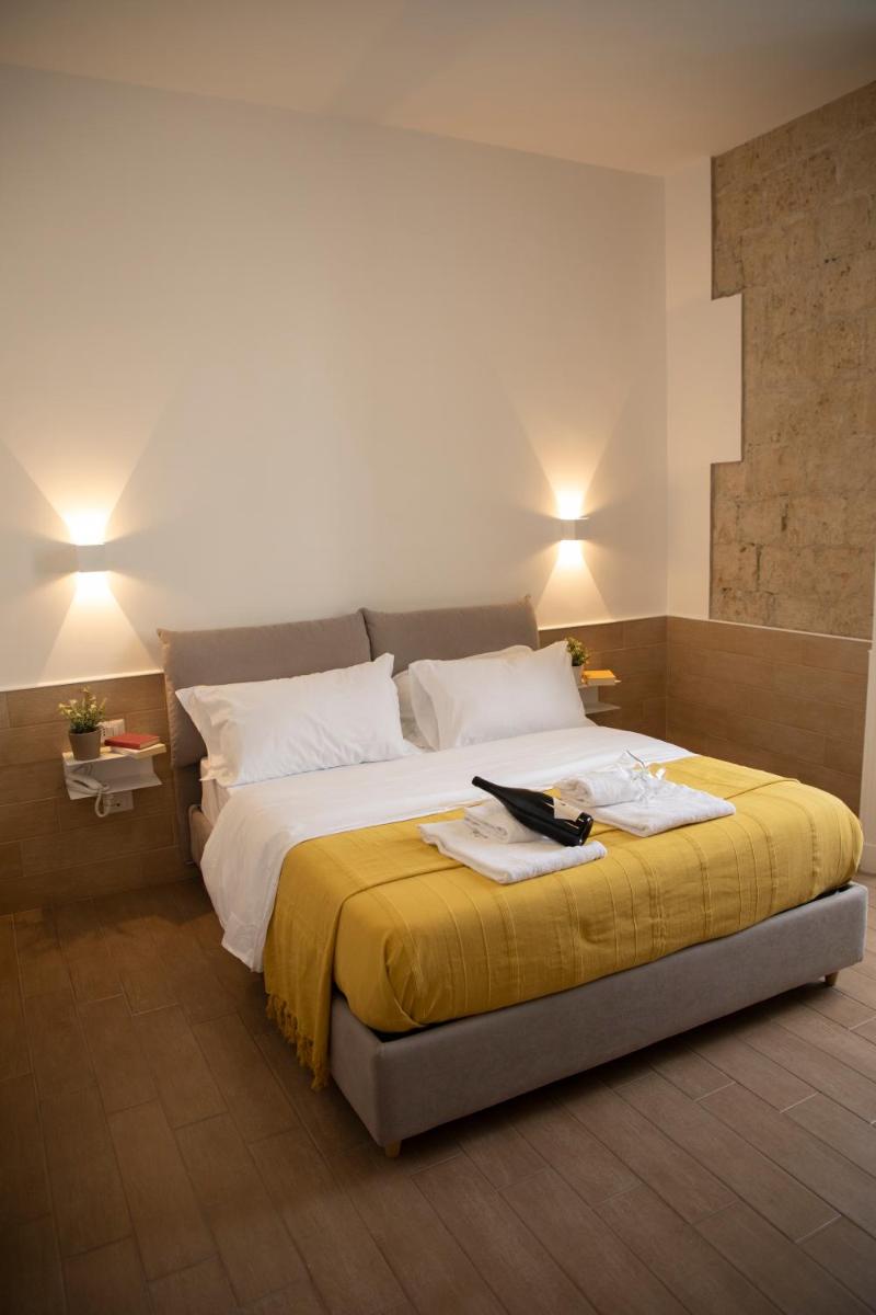 H22 Hotel, Italy