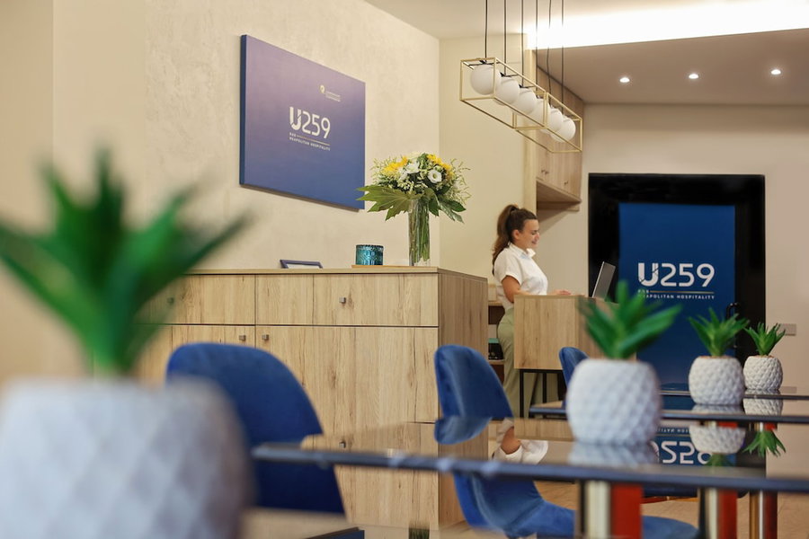 U259B&b Napoli, Naples, Italy